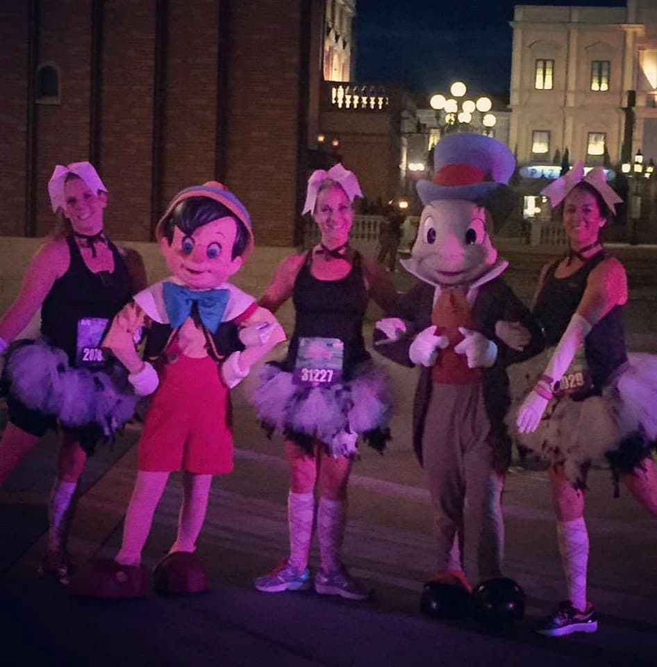 Disney Princess Enchanted 10K Recap - Have you ever wanted to run a runDisney race with girlfriends for a girls' weekend? This is the perfect race for you!
