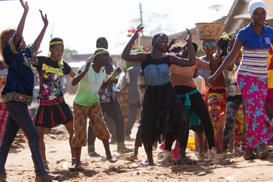  Is Queen of Katwe for kids?