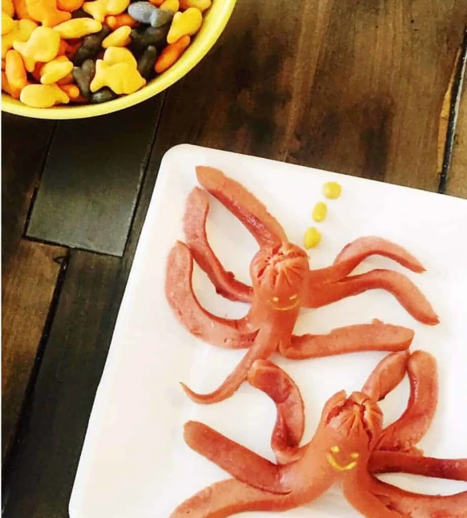 Try making hot dogs into an octopus for your Finding Dory Party.