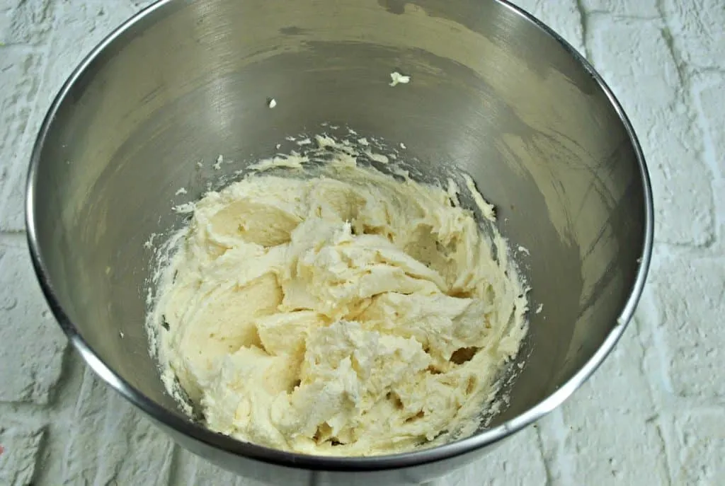 Enjoy this patriotic edible sugar cookie dough recipe for 4th of July or your Avengers parties.