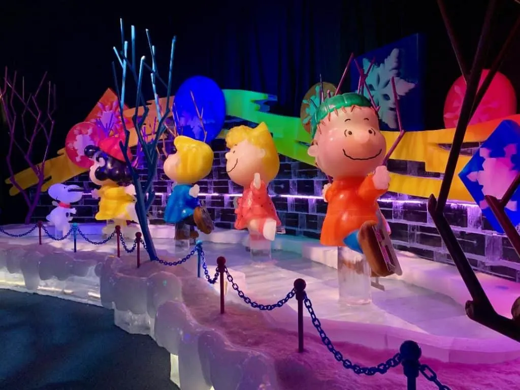 Gaylord Ice Charlie Brown Christmas