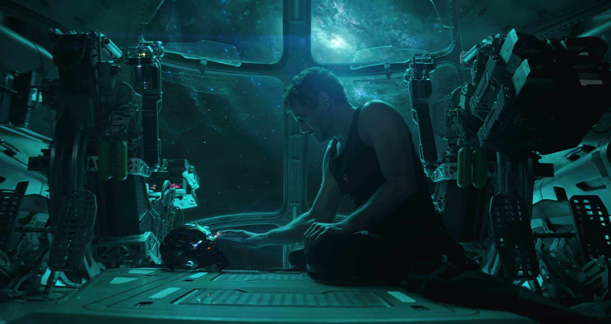 Perfect Marvel Movies Order Before Endgame - Iron Man stuck in space.