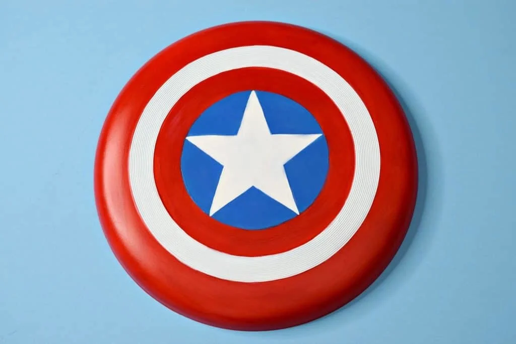 DIY Captain America Frisbee