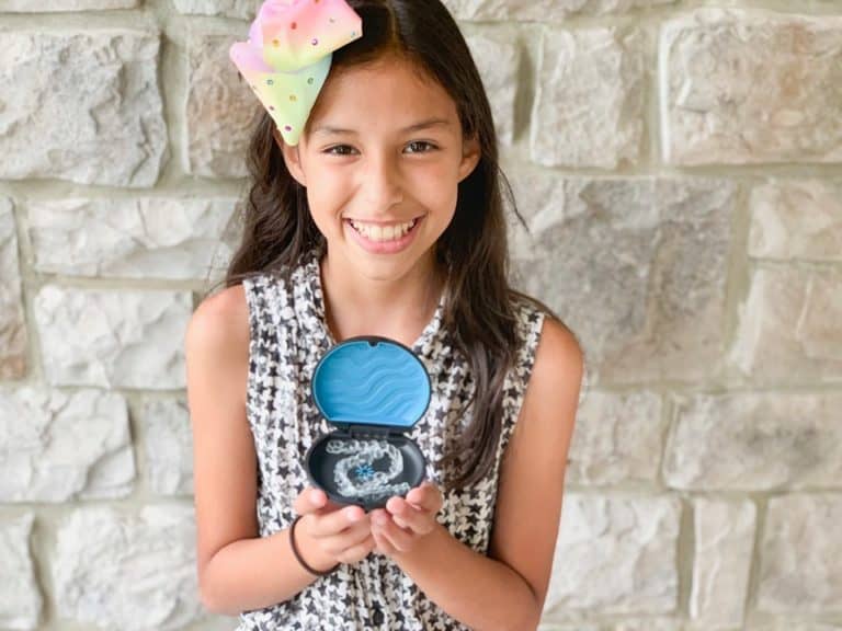 Pros and Cons to Invisalign for teens