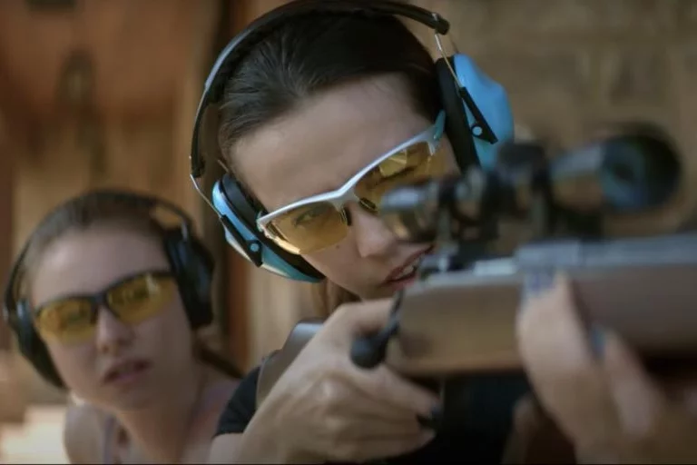 Teenage Bounty Hunters Girl Power