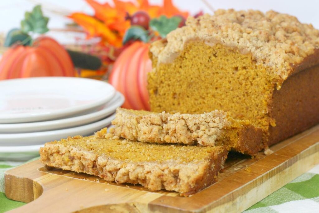 Easy Pumpkin Bread Recipe With Crumb Topping