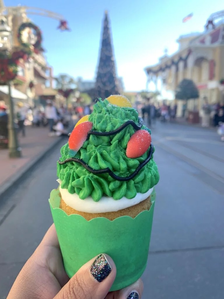 Holiday Cupcakes Disney World 2020