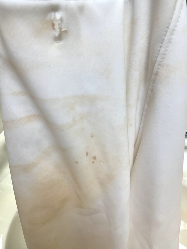 Best Way to Clean White Softball and Baseball Pants (For 1!)