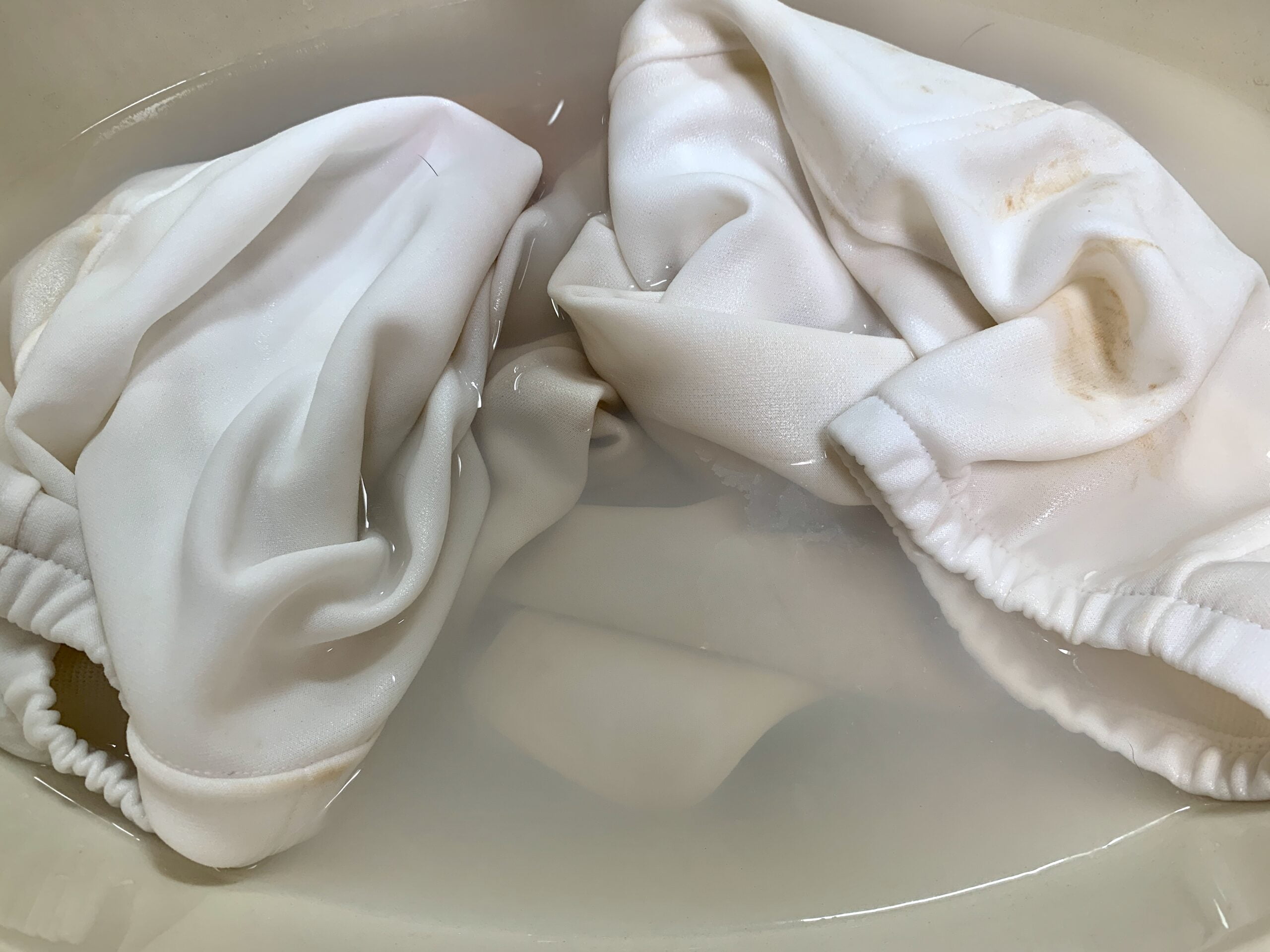 Best Way to Clean White Softball and Baseball Pants (For 1!)