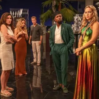 Glass Onion Parents Guide