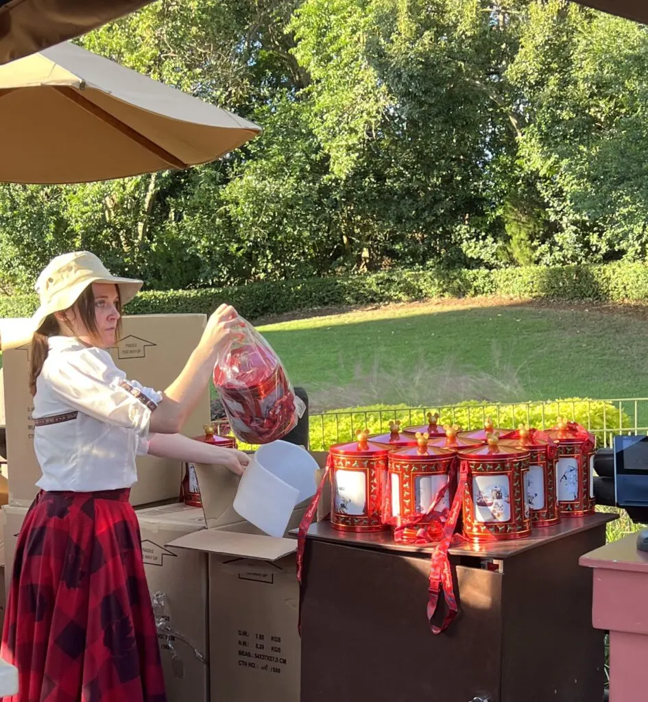 Where to buy Holiday Music Box Popcorn Tin
