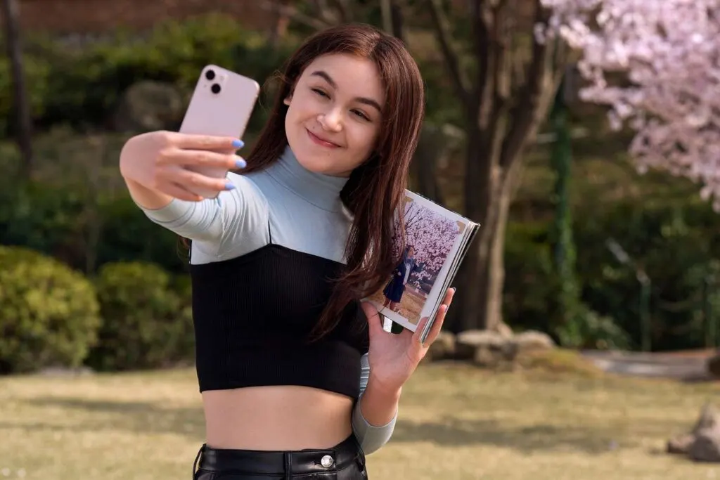 XO, Kitty Parents Guide