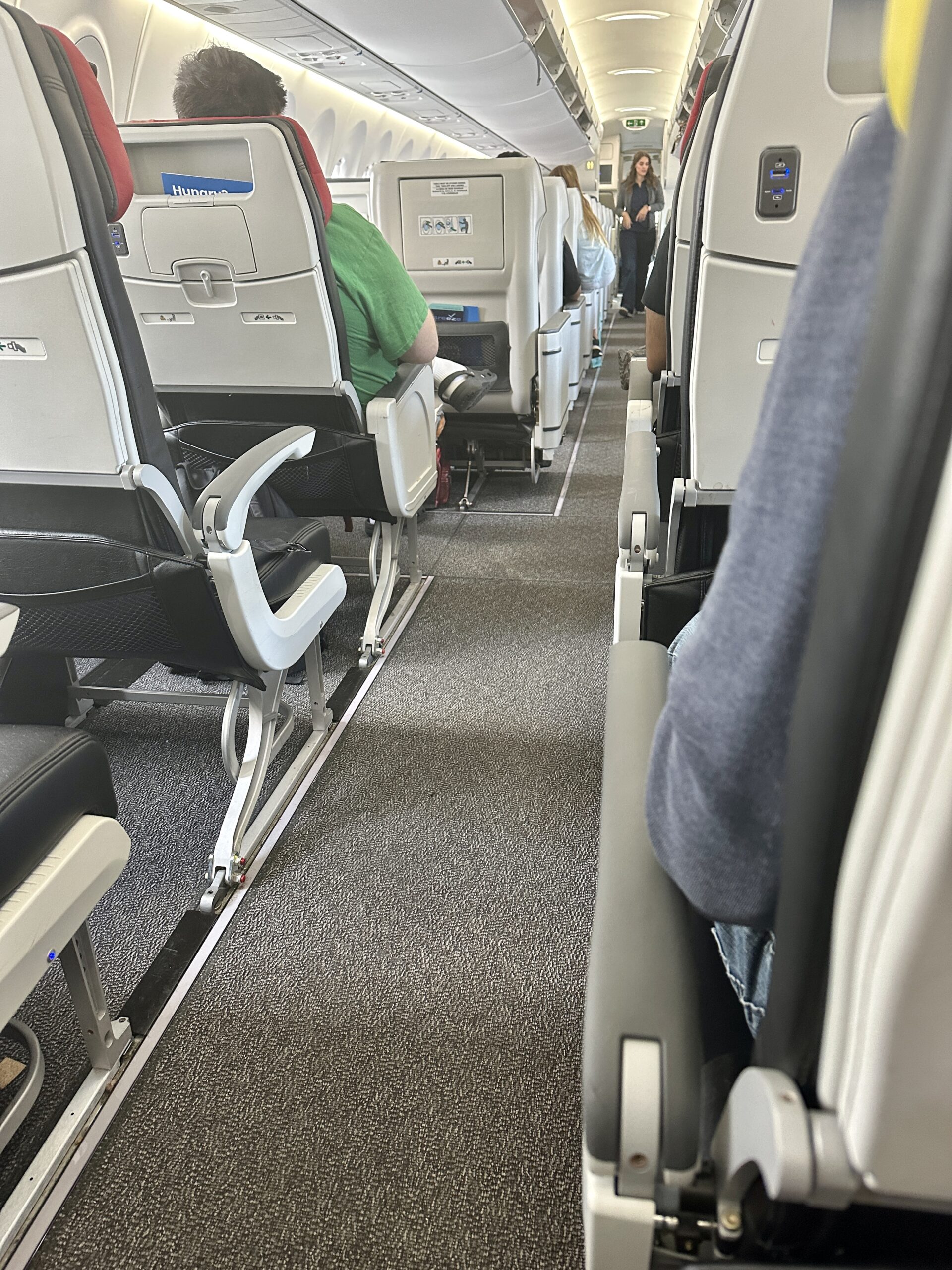 Breeze Airways Review Is it Worth It? Lola Lambchops