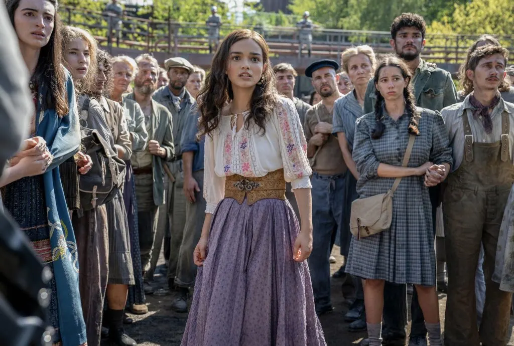 The Hunger Games: The Ballad of Songbirds and Snakes