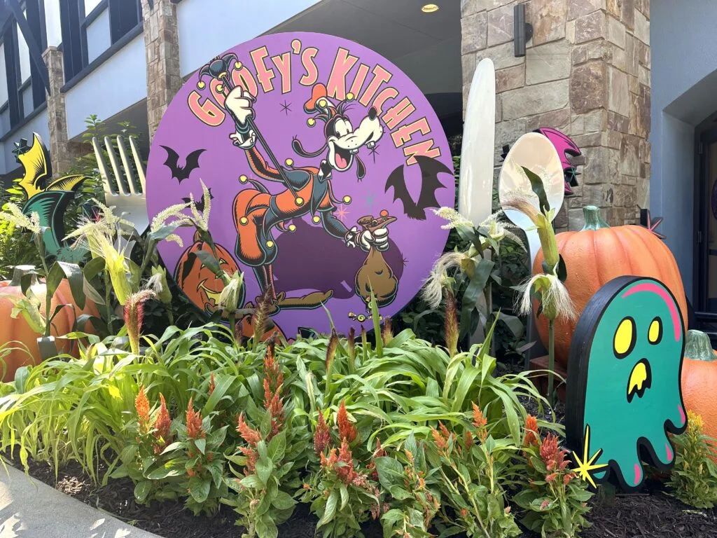 Goofy's Kitchen Halloween Review