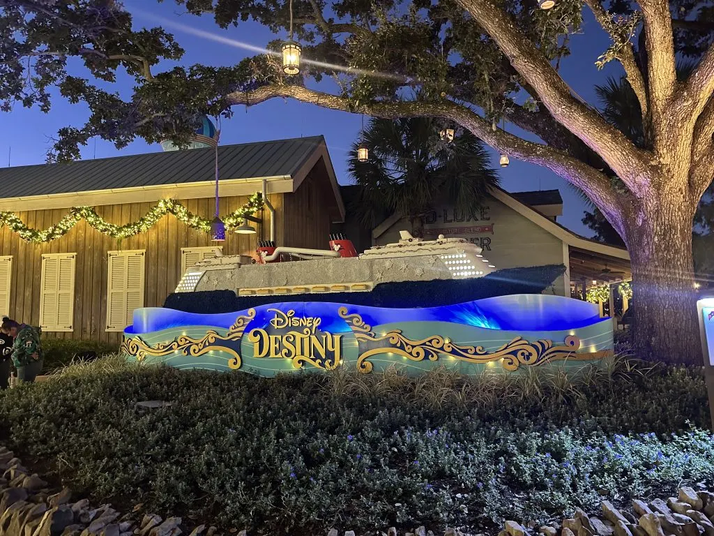 Disney Cruise Line Tree Location