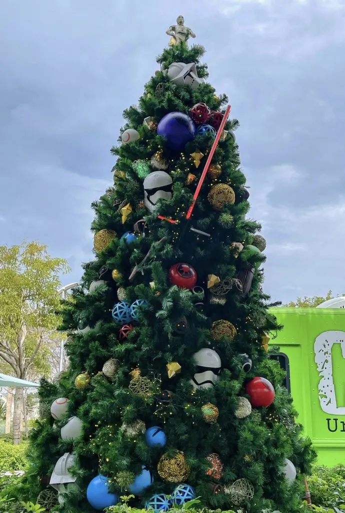 Star Wars Tree Disney Springs Christmas Tree Stroll